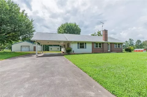 1264 Lewisville Vienna Rd, Lewisville, NC 27023