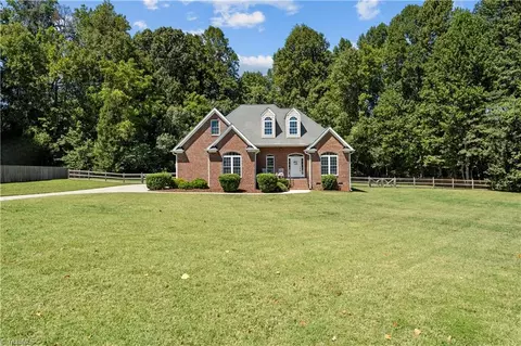 3883 Hangar Run, Sophia, NC 27350