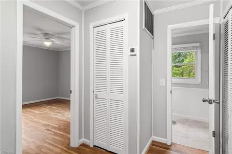 Entry Way - 408 Logan Ct, King, NC 27021 photo 4 of 4