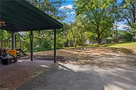 Exterior - 408 Logan Ct, King, NC 27021 photo 6 of 9