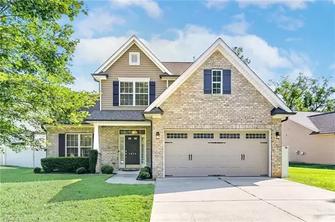 1016 Somerset Dr, Winston Salem, NC 27103