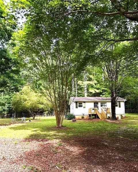 7801 Craig Rd, Belews Creek, NC 27009