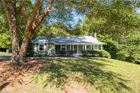 193 Victoria St, Elkin, NC 28621