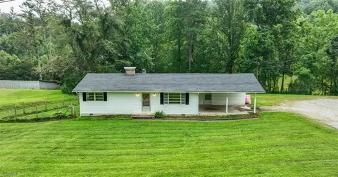 5834 Sparta Rd, North Wilkesboro, NC 28659