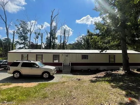3857 Nc Highway 150 S, Lexington, NC 27295