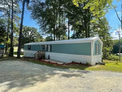 3799 Nc Highway 150 S, Lexington, NC 27295