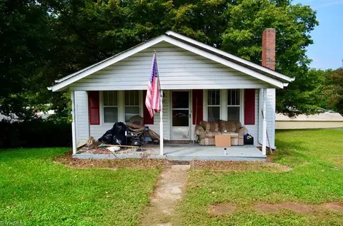704 Country Ham Ln, Jonesville, NC 28642