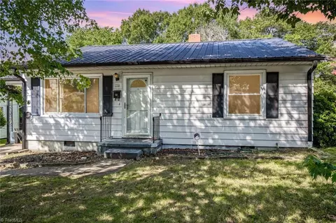 306 Griffith St, Thomasville, NC 27360