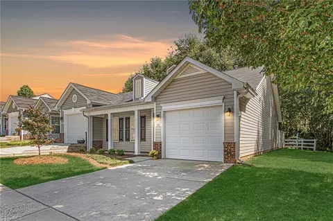 281 Shallowford Reserve Dr, Lewisville, NC 27023