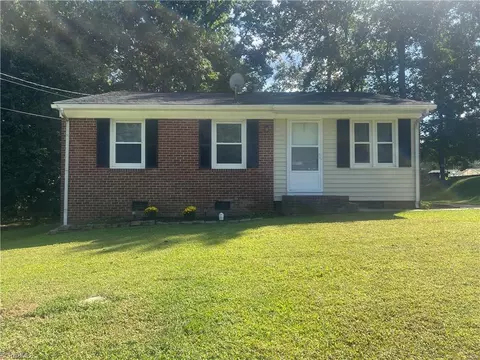 1120 Springfield Rd, High Point, NC 27263