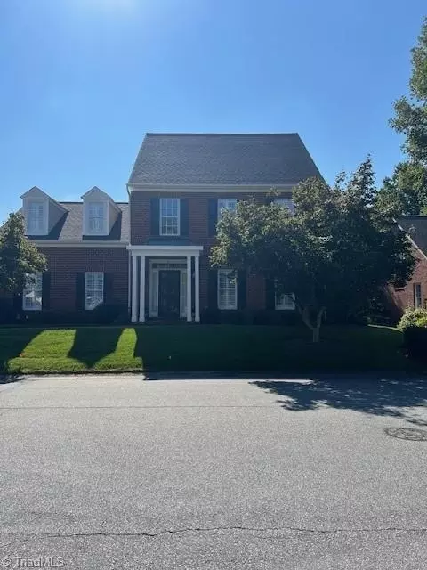 310 Coventry Park Ln, Winston Salem, NC 27104