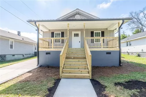 1113 Young Pl, High Point, NC 27260