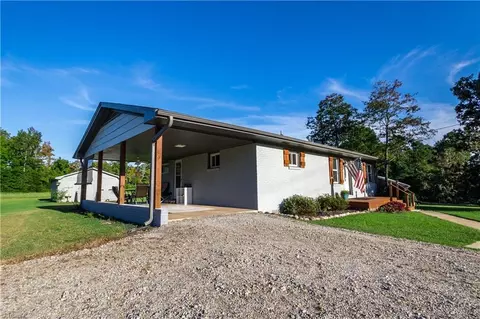 Exterior - 6896 Fairview Church Rd, Trinity, NC 27370 photo 2 of 6