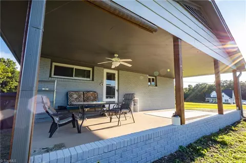 Exterior - 6896 Fairview Church Rd, Trinity, NC 27370 photo 4 of 6