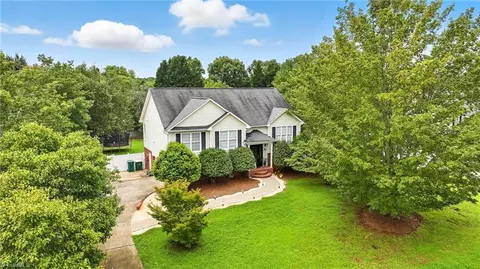 7340 Franklin Rd, Lewisville, NC 27023