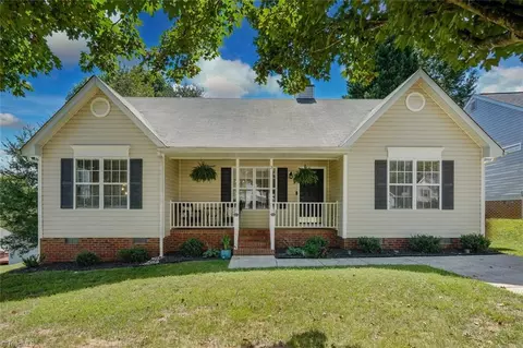 3 Dunchurch Ct, Greensboro, NC 27455