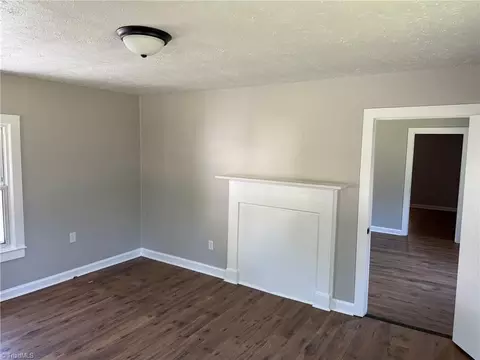 Living - 519 Gresham St, Eden, NC 27288 photo 2 of 5
