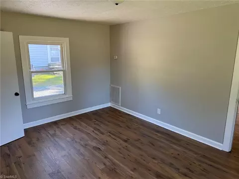 Living - 519 Gresham St, Eden, NC 27288 photo 3 of 5