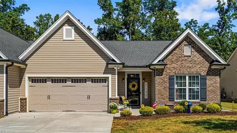 Exterior - 758 Forester Ct, High Point, NC 27265 photo 2 of 8