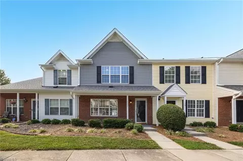 137 Bridford Downs Dr #137, Greensboro, NC 27407