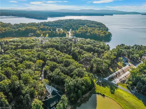1120 Starboard Reach, Lexington, NC 27292