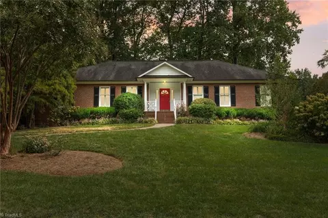 5161 Huntcliff Trl, Winston Salem, NC 27104