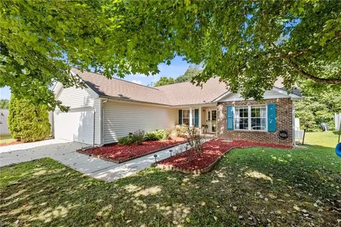 6424 Highland Oak Dr, Greensboro, NC 27410