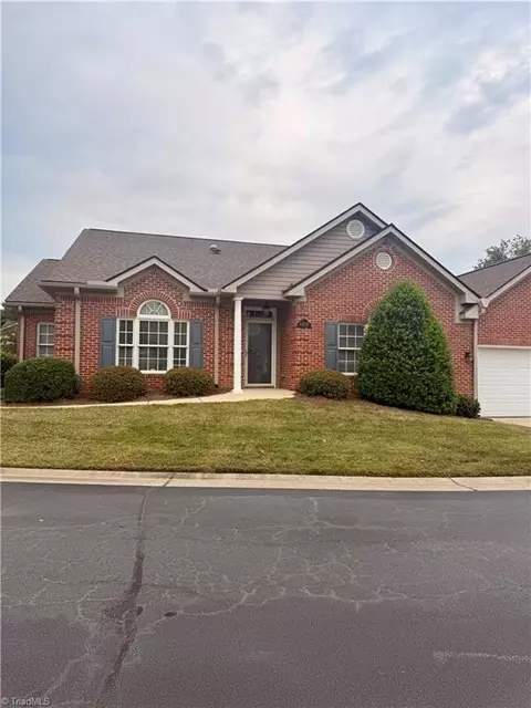 4408 Orchard Knob Ln, High Point, NC 27265