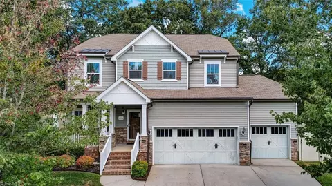 2806 Splitbrooke Dr, High Point, NC 27265