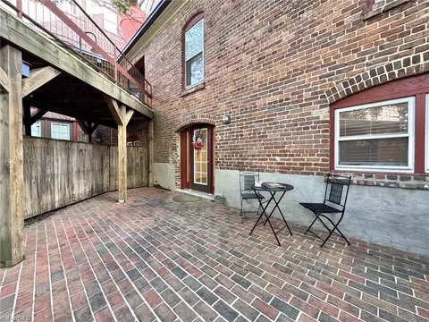 801 Mcgee St W #4, Greensboro, NC 27401