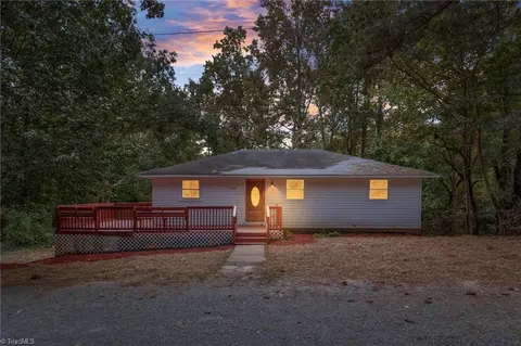 1537 Humble St, Asheboro, NC 27203