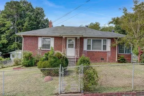 1546 Willomore St, Greensboro, NC 27403