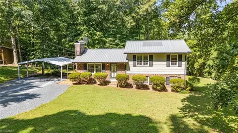 2110 Newell St, Ramseur, NC 27316