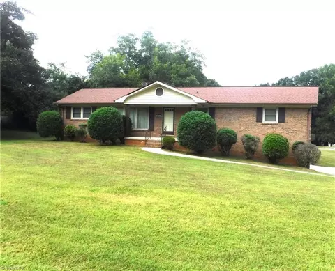 4122 Nc Highway 150 S, Lexington, NC 27295