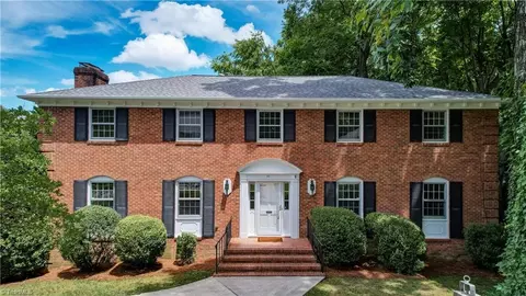 42 E Kemp Rd, Greensboro, NC 27410