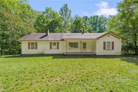 293 Ralph Ratledge Rd, Mocksville, NC 27028