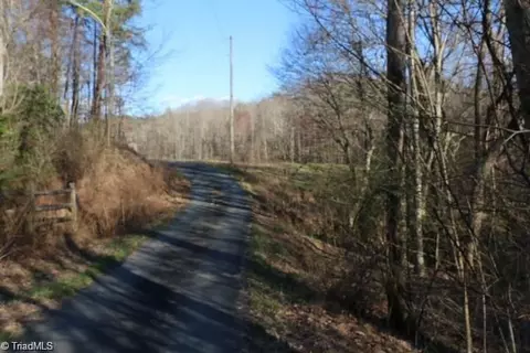 00 Thore Rd, Quaker Gap, NC 27043 photo 9