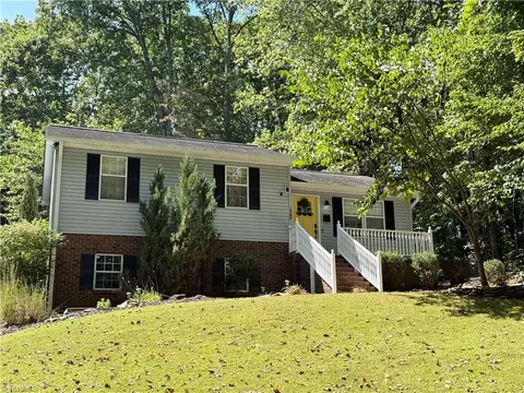 1564 Walker Rd, Asheboro, NC 27205