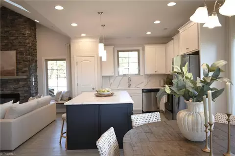 Entry Way - 4711 Willowstone Dr, High Point, NC 27265 photo 6 of 12