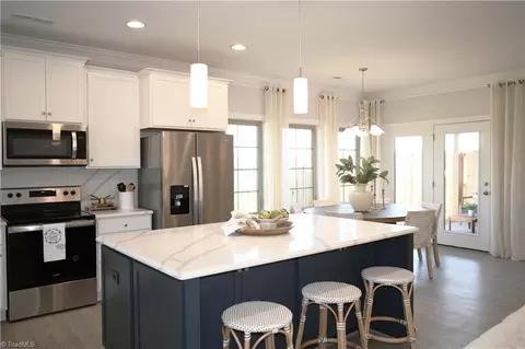 Kitchen - 4711 Willowstone Dr, High Point, NC 27265 photo 5 of 5