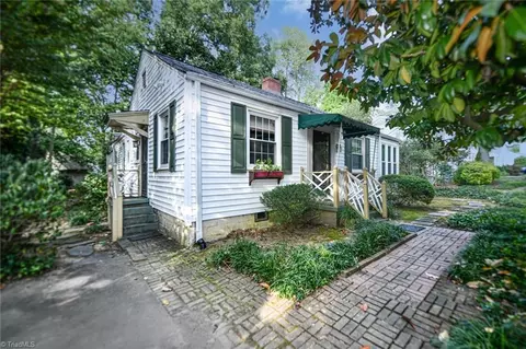 1816 Independence Rd, Greensboro, NC 27408