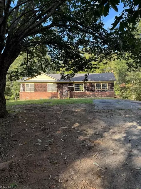 540 Trapp Creek Rd, Wilkesboro, NC 28697