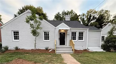 906 Spruce St, Martinsville, VA 24112