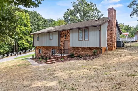 1650 Meadowbrook Road Ext, Asheboro, NC 27203