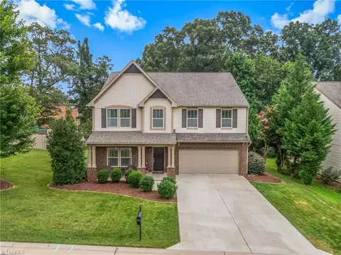 4211 Wedge Dr, Pfafftown, NC 27040