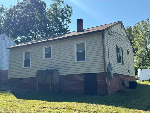 607 Martha Pl, High Point, NC 27263 photo 23