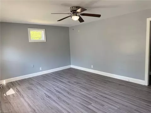 607 Martha Pl, High Point, NC 27263 photo 6
