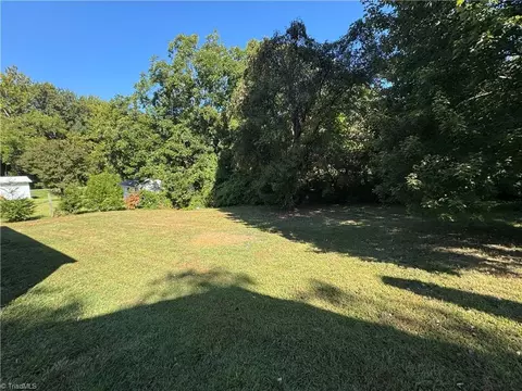 607 Martha Pl, High Point, NC 27263 photo 26