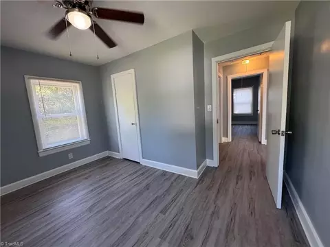 607 Martha Pl, High Point, NC 27263 photo 9