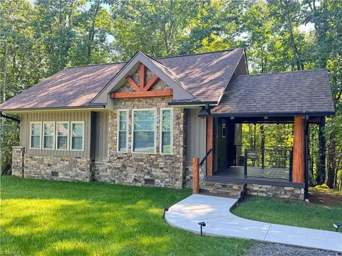 440 Old Railroad Grade Rd, Thurmond, NC 28683